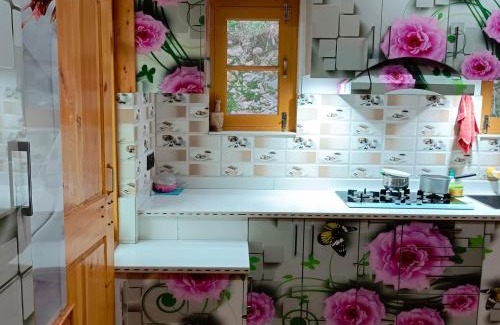 Harwan House | The Himalayan Inn homestay