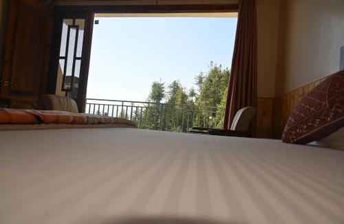 Mundaghat Hotel | The Himvan Stay