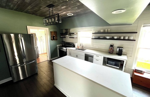 Sheboygan Falls Apartment | The Historic Downtown Suite