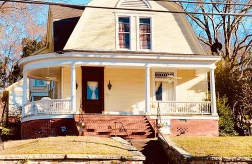 Hot Springs House | The Historic Myrna Loy House, Downtown Hot Springs