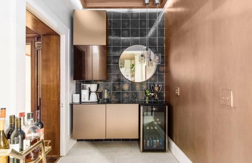 Franklin Park Villa | The Historic Werner House w/Gym, Spa & Speakeasy