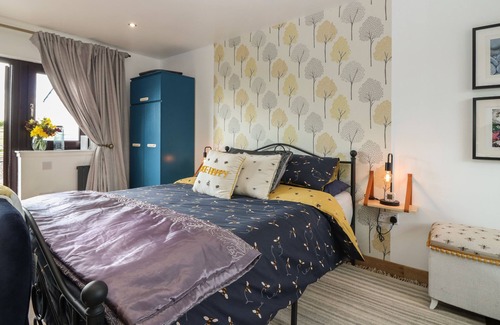 Stanley Cottage | THE HIVE, pet friendly, country holiday cottage in Stanley