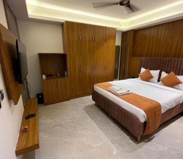 Noida Hotel | The Hoften Lotus Court, Noida