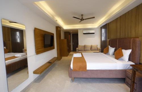 Noida Hotel | The Hoften Lotus Court, Noida