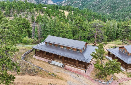 Allenspark Cabin | The Hogan #1 - A Pathways Ranch Original