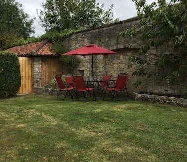 Midsomer Norton House | The Hole in the Wall, Midsomer Norton, Nr Bath & Longleat