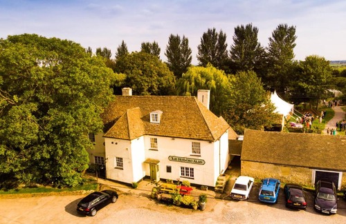 Tetbury Other | The Holford Arms Chalets and Glamping