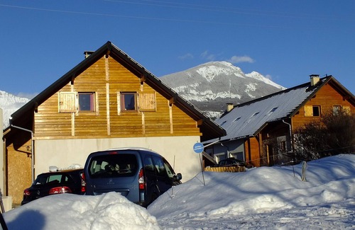 Les Sagnieres Ski Chalet | The holiday nest you were dreaming, "warmth of wood" - Appart 4-6 pers.