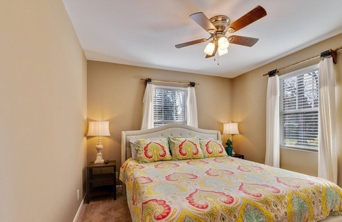 Demorest House | The Holly House In Downtown Demorest 2 Bedroom Home by Redawning
