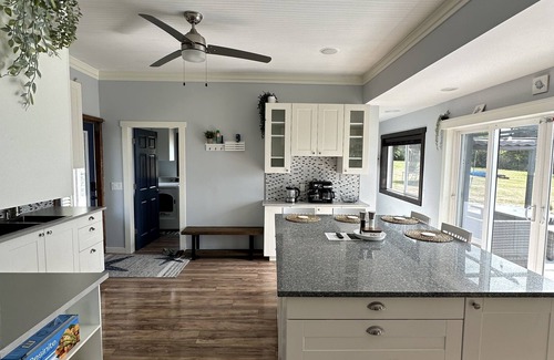 Point Roberts House | The Homestead on the Point