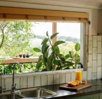 Clunes House | The Honey Barn, Wabi-Sabi Cottage Byron Hinterland