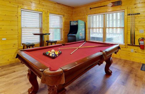 Pigeon Forge House | The Honey Bee