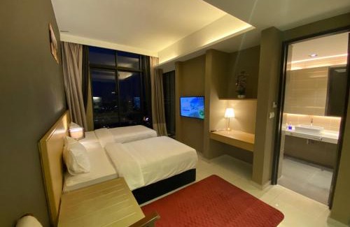 Tanjong Bidara Apartment | The Honeymoon Haven - 99 Residences