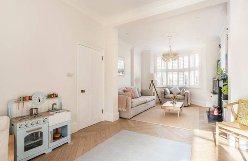 Crofton Park House | The Honor Oak House