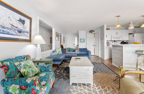 Manteo Condo | The Hook: Waterfront | Boat Slip | Shared Pool