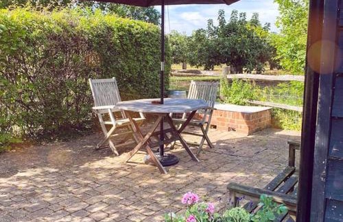 Abbess Roding House | The Hop Barn