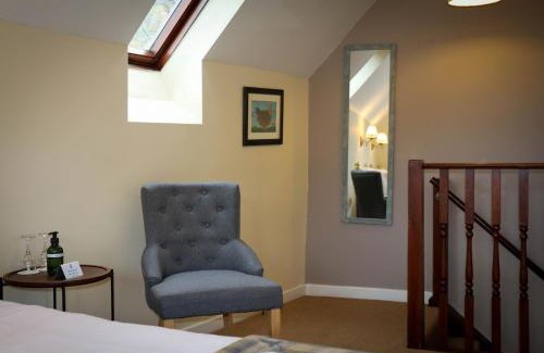 Upper Oddington Hotel | The Horse & Groom