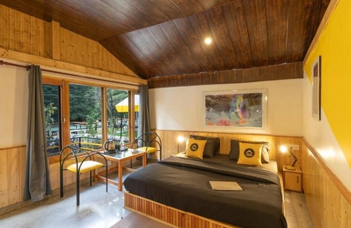 Kasol Hostel | The Hosteller Kasol, Riverside
