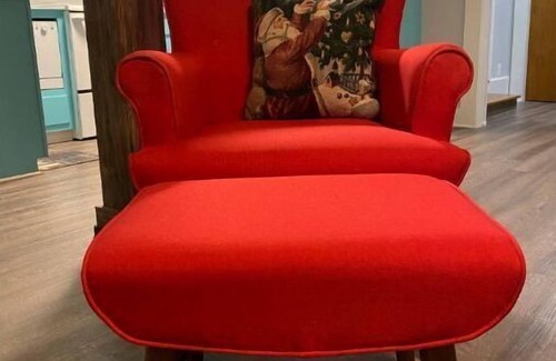 Williamston Apartment | The Hot Rod Suite at Snooze and Cruise Apartments