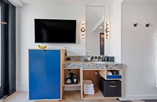 Eureka Valley House | The Hotel Castro | Eat, Play, Live, and Love Every Second | Queen Mini Suite