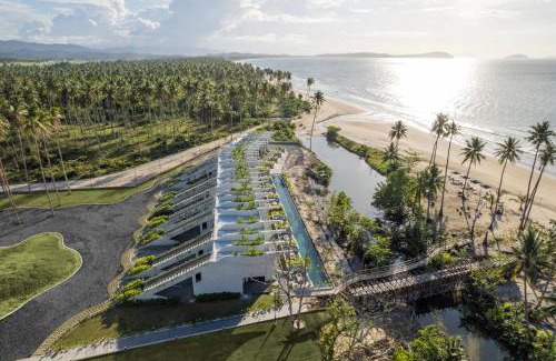 San Vicente Resort | The Hotel Elizabeth Resort and Villas - Long Beach San Vicente Palawan