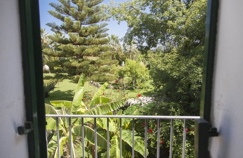 Sant'Agata di Militello House | The House In The Park with Swimming Pool