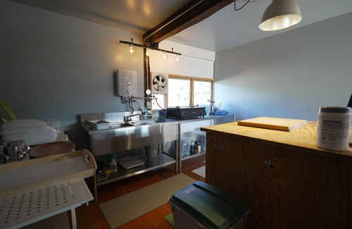 Nirasaki House | The house is located in the rice paddies with a view of the Southern Alps. Ideal for sightseeing and retreats. Same rate for up to 4 persons. (Max. 6 persons)