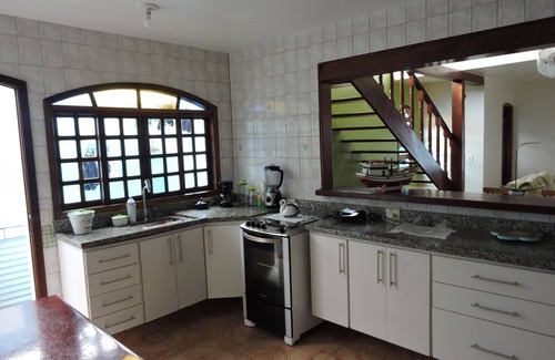 Barra Velha House | The house is well located near supermarket, restaurants, hospital