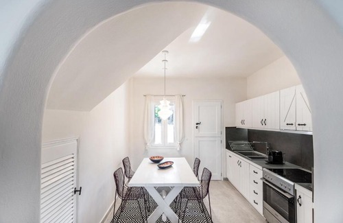 Mpatsi Apartment | The House of Cyclades