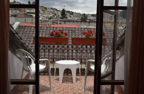 Quito Historic Center Bed & Breakfast | THE HOUSE OF THE NEW BOULEVARD
