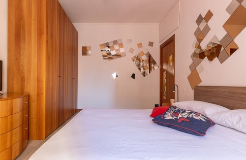 Turro Apartment | The House Of The Rising Sun