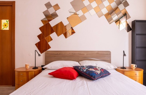Turro Apartment | The House Of The Rising Sun