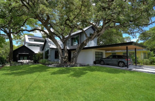 Barton Heights House | The House of Yes- Urban Tree House