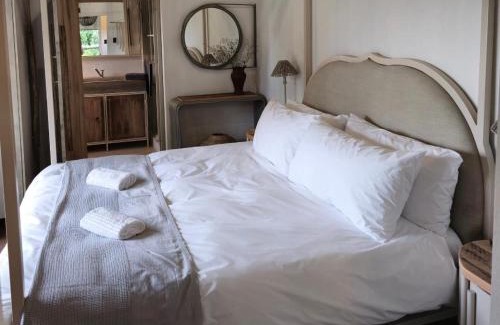 Lanseria Apartment | The House On The Hill
