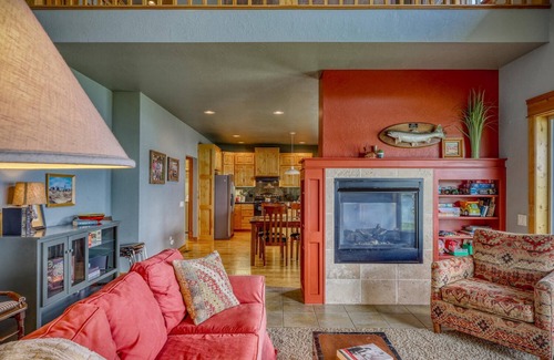 Lake Hatcher Park House | The House on the Point: Lakefront Home with Private Dock, Fireplace, Mountain Views, and 2 Garages!