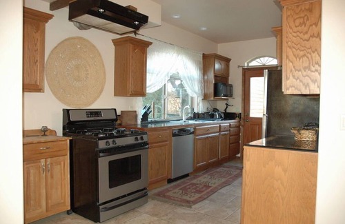 Sequim House | The House With Sea & Mountain Views, Sauna, Hot Tub, Jacuzzi, Free EV charge