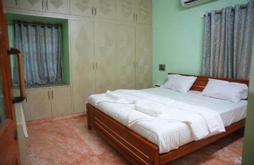 Tirupati House | The HR STAY INN TIRUPATI - LUXURY HOMESTAY - NEAR ALIPIRI BUS STAND AND KAPILATEERTHAM - 24 HRS HOT WATER-150 MBPS SPEED FREE WIFI & ALL OTT APPS