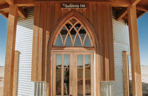 Lubbock Cottage | The Huckleberry Finn - Standard One Room Silo