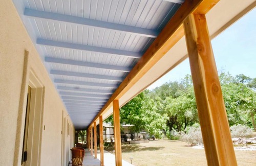 Christoval Hotel | The Huisache Room - The Ranch House Motel