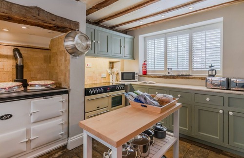 Alcester Other | The Hunting Lodge at Ragley Estate - sleeps 16 guests in 7 bedrooms