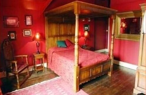 Barrow Upon Soar House | The Hunting Lodge