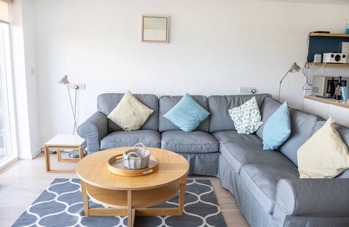 Southwold House | The Hutch - Seaside House In Southwold With Views Over The Dunes To The Sea