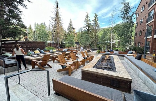 Vail Hotel | The Hythe Vail - King Room - walk to gondola, pool, dining, spa, gym onsite!