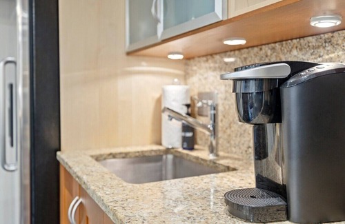 Fayetteville Apartment | The Ice Loft - In Entertainment District