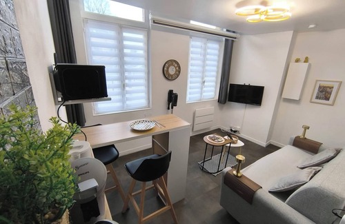 Amiens Apartment | "The ideal" - °Hypercentre° °Netflix° °Projecteur° °Hypercentre° °Netflix° °Projecteur° °Projector