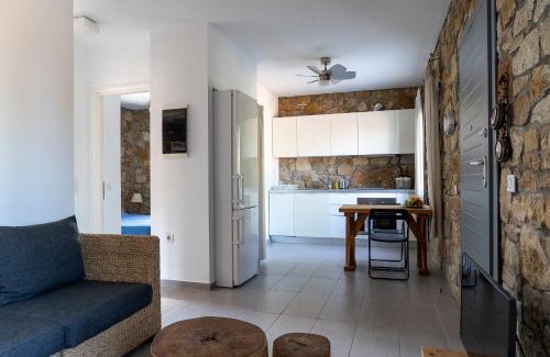 Sithonia House | The Ideal Secluded Retreat