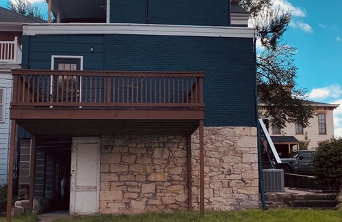 Hannibal House | The Indigo House- Located in the heart of Historic Hannibal, Missouri