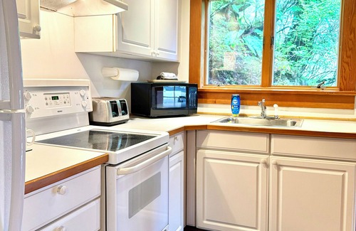 Ketchikan Hotel | The Inn at Creek Street