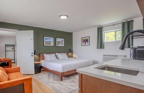 St Ignace Hotel | The Inn at Shady Pines