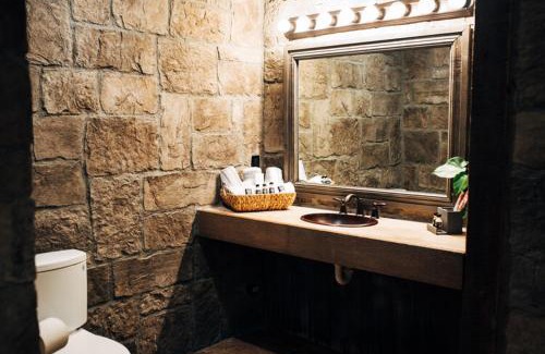 Buellton Hotel | The Inn at Zaca Creek
